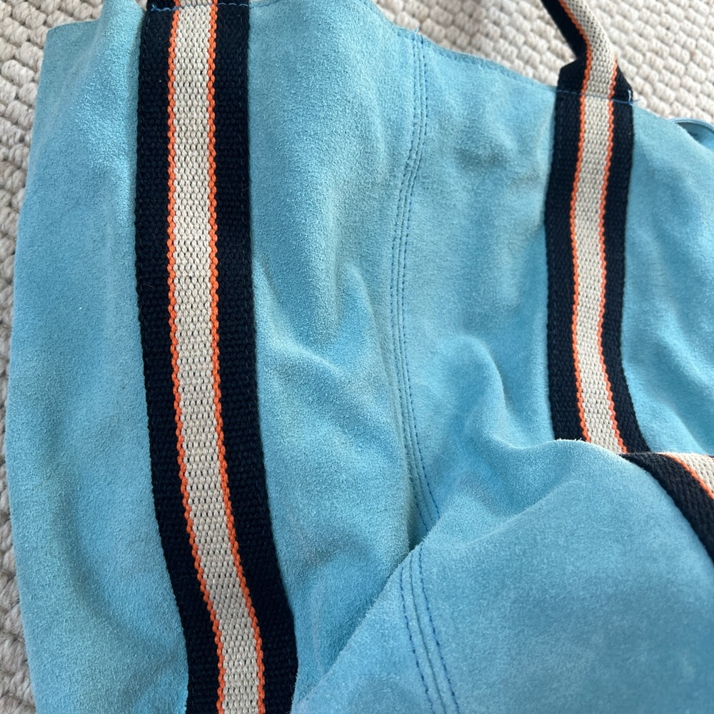 COPY - Slouchy suede tote bag. - Picture 4 of 4